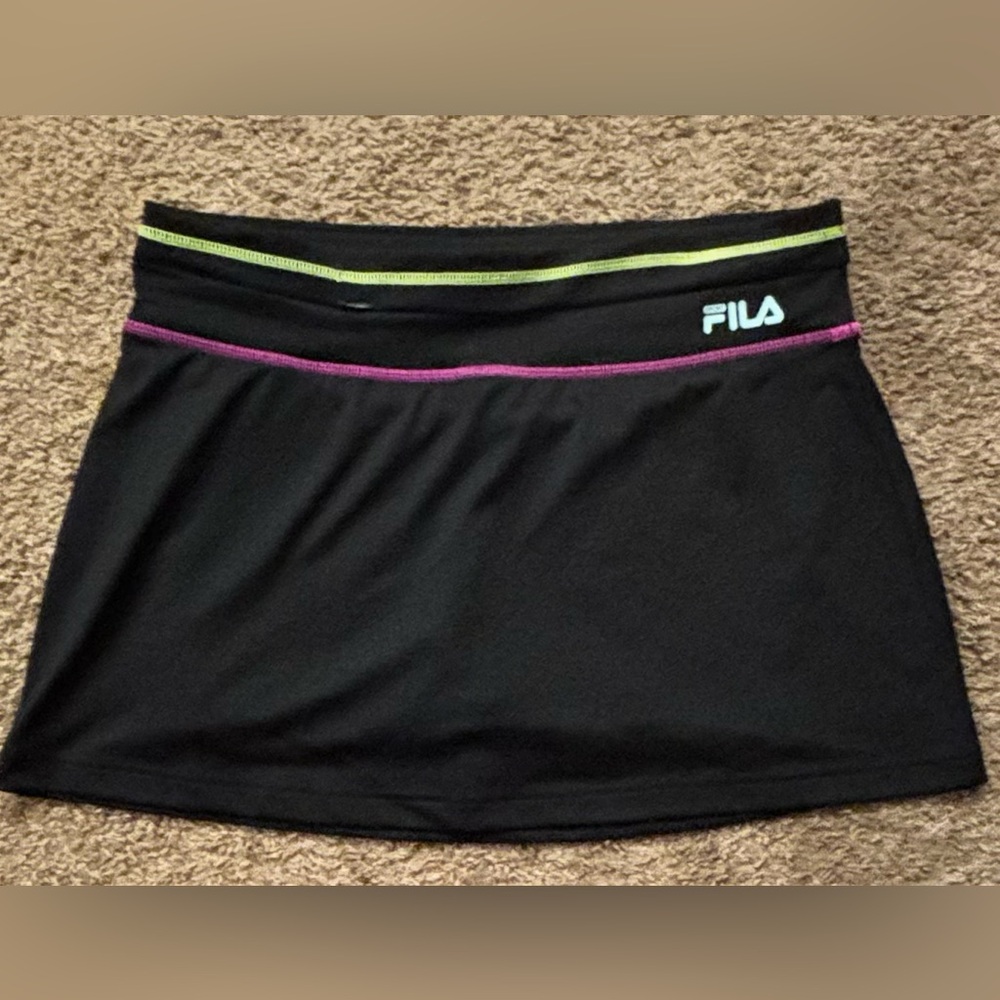 FILA SPORT MEDIUM BLACK SKIRT SKORT WITH MULTI-COLOR WAIST & BUILT-IN SHORTS